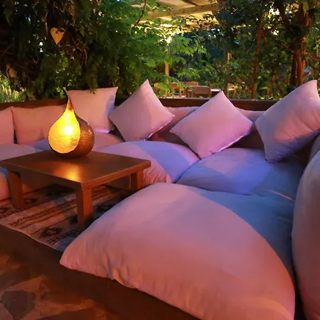 Hotel Dardanos 2*